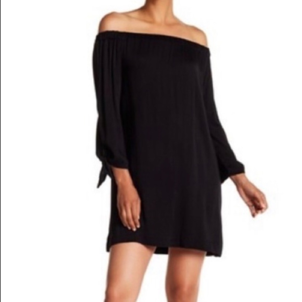 NWOT Michael Stars Darling Off the Shoulder Dress!